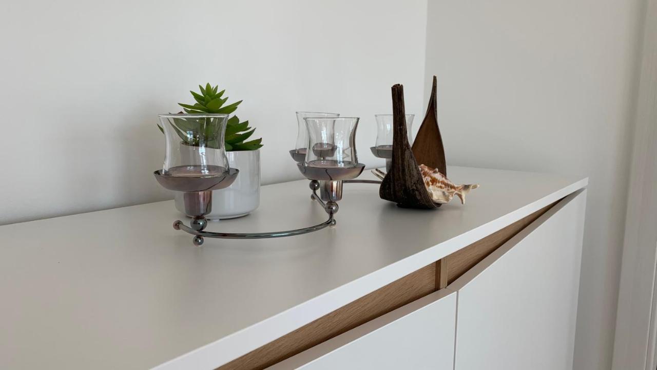 Ferienappartement Mit Seeblick In Der Villa Columba ゼリン エクステリア 写真